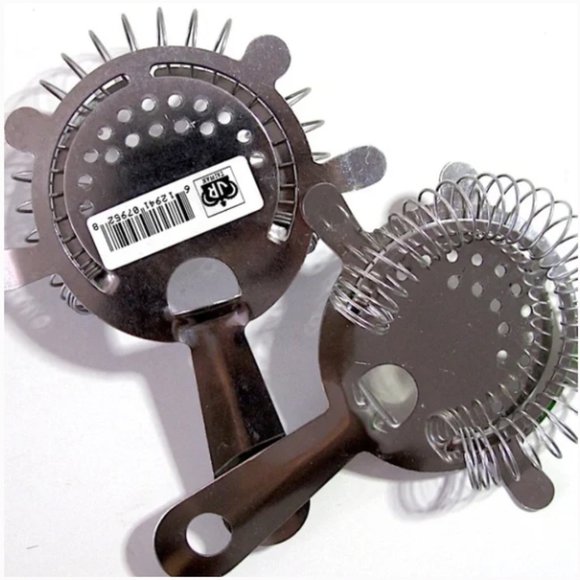 Mixology Set of Utensils  for Cocktails | Shaker, glasss and two strainers - Picture 5 of 5